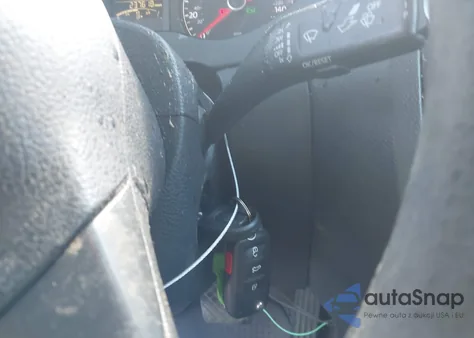 2014 Volkswagen Jetta 2.0L S из США, поврежденный, VIN 3VW2K7AJ5EM393000